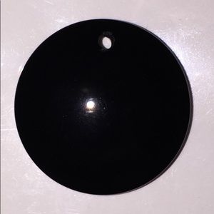 Black onyx circle pendant